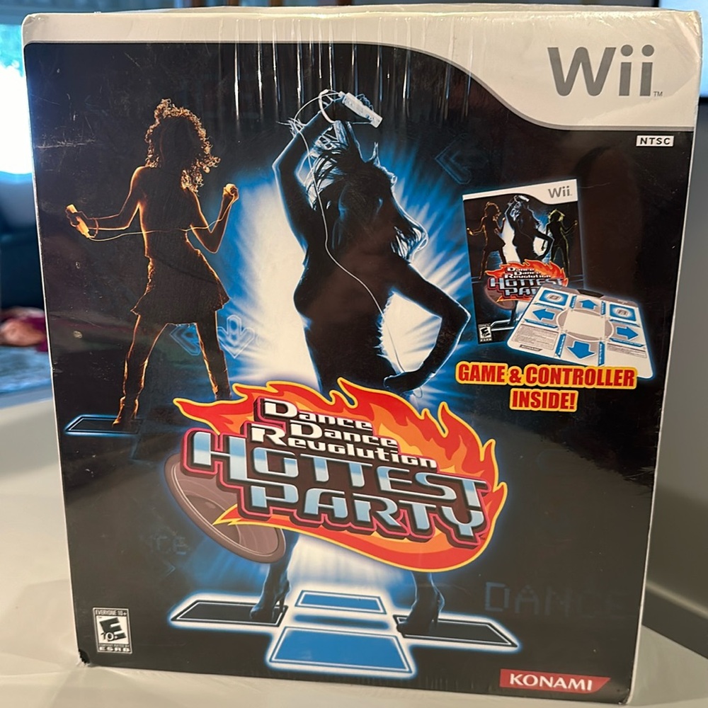 Konami WII Dance Dance Revolution Hottest Party